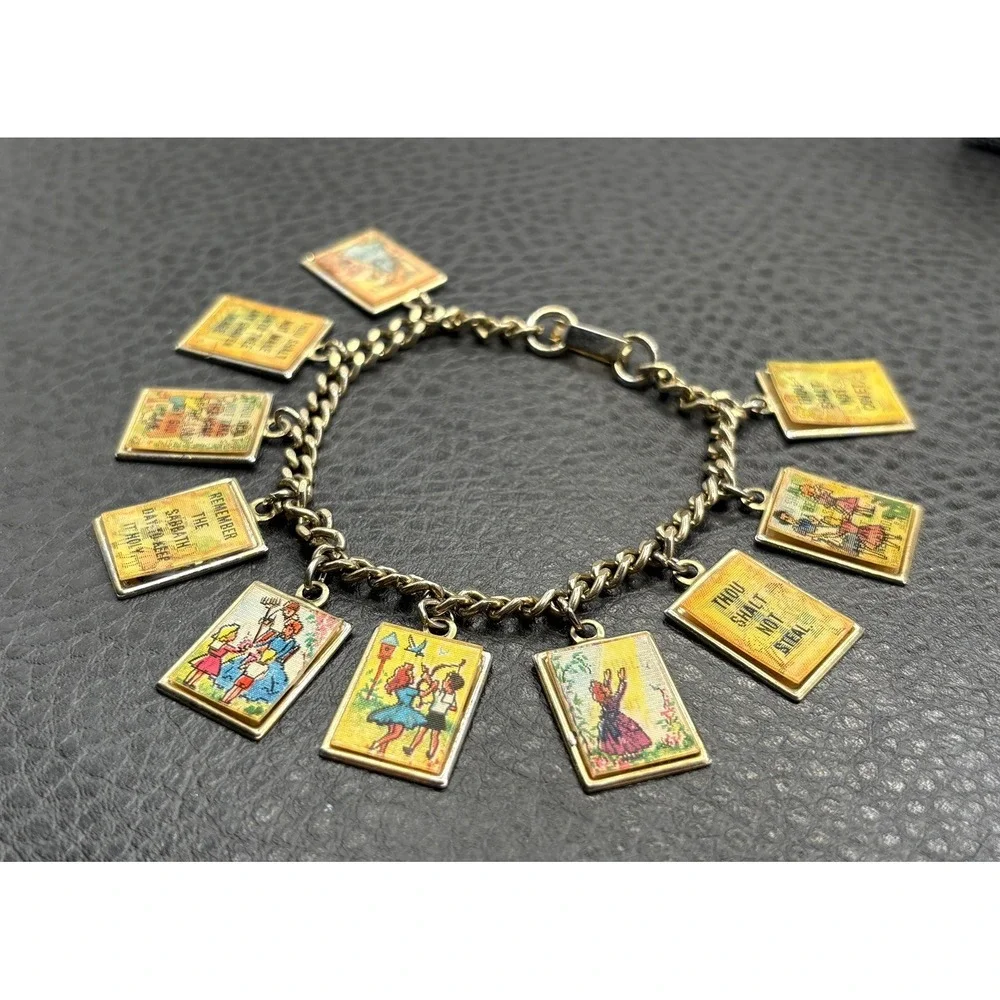 VTG 10 Commandments Holographic Lenticular Charm Bracelet Christian Gold Tone